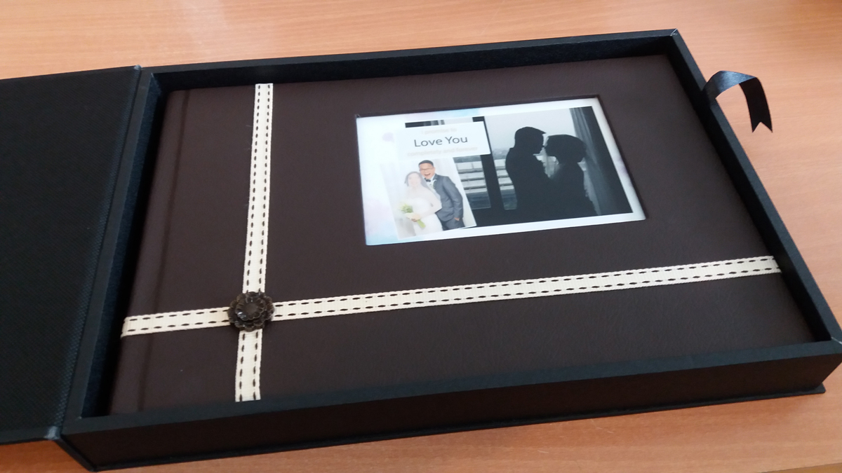 Contoh Cover Album Kolase Kulit