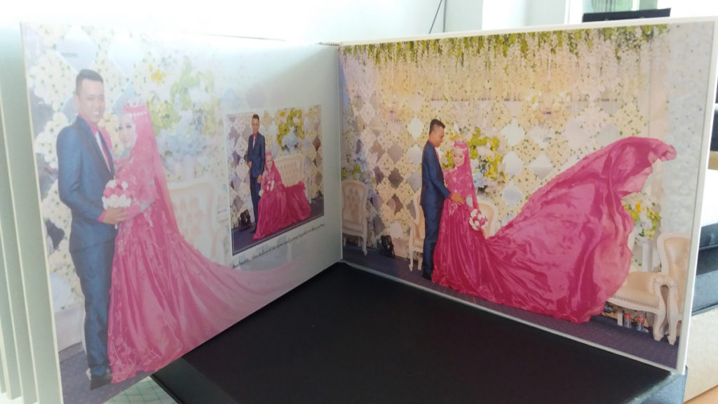 https://album.biz.id/wp-content/uploads/2017/12/Contoh-Cover-Vinyl-Box-Vinyl-dan-Sheet-Hasil-Cetak-Album-Kolase-Wedding-04-1024x576.jpg